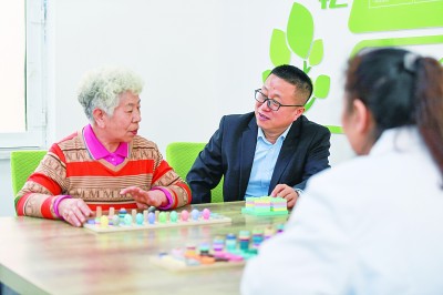 “老有所乐”照进现实开元棋牌适老玩具让(图2)